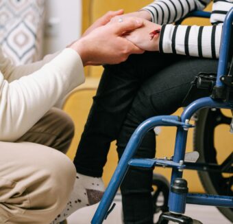 Quel est le rôle de la téléassistance à domicile ?